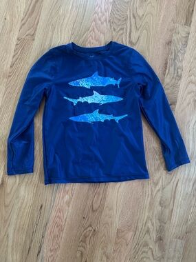 Boys OshKosh BGosh Size 7 Navy Blue Long Sleeve Shark Graphic Rashguard
